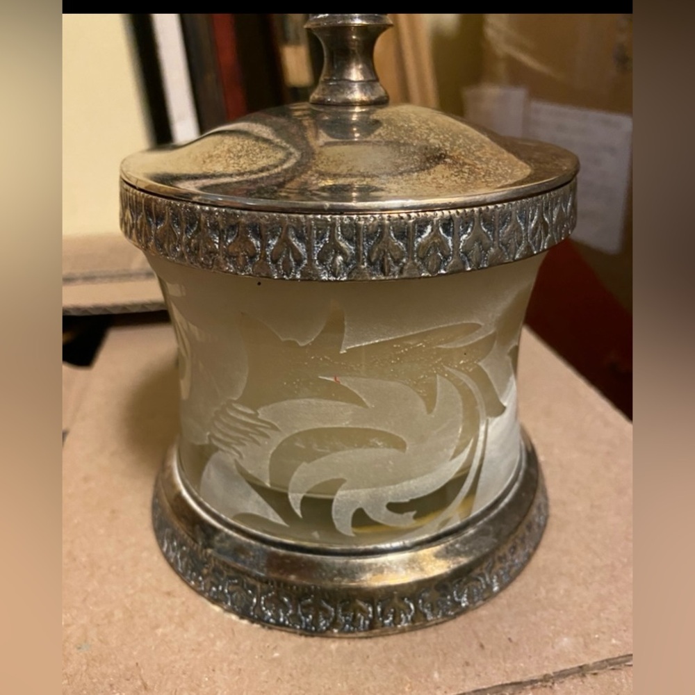 Elegant vintage Silver Decorative candle Jar with lid